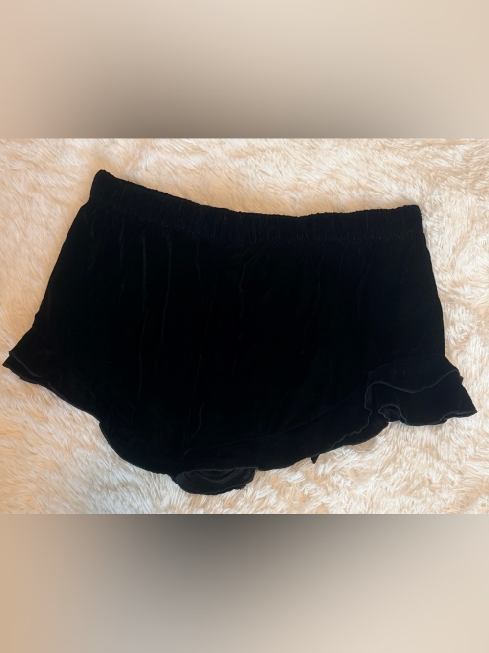 Victoria's Secret Sweet Dreams PJ Top & Scrunchie & Velvet Ruffle Sleep Shorts - Picture 6 of 13